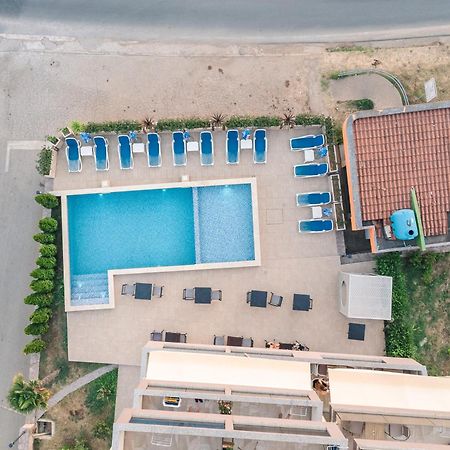 Lux Hotel M Dobra Voda Dış mekan fotoğraf