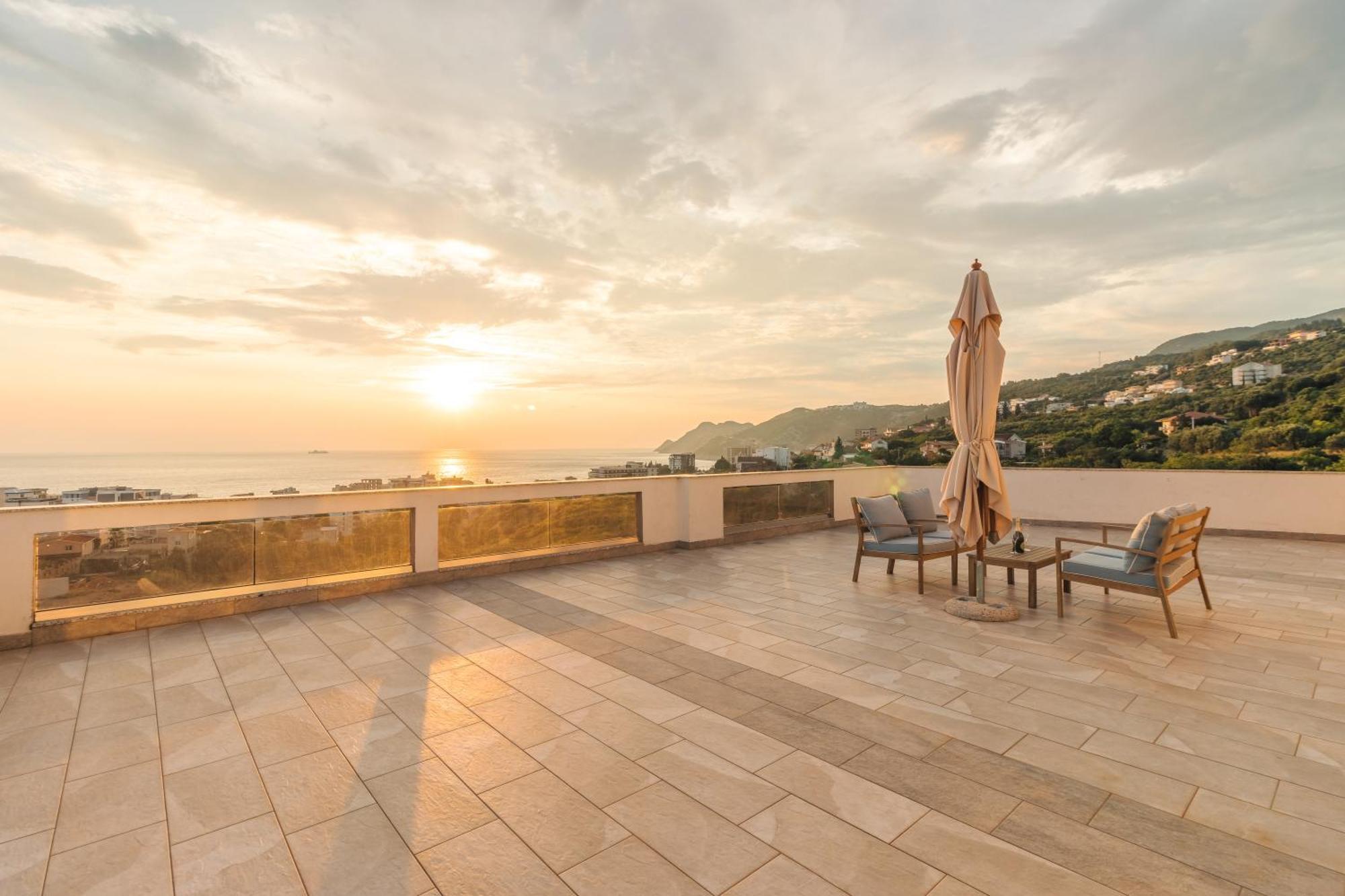 Lux Hotel M Dobra Voda Dış mekan fotoğraf