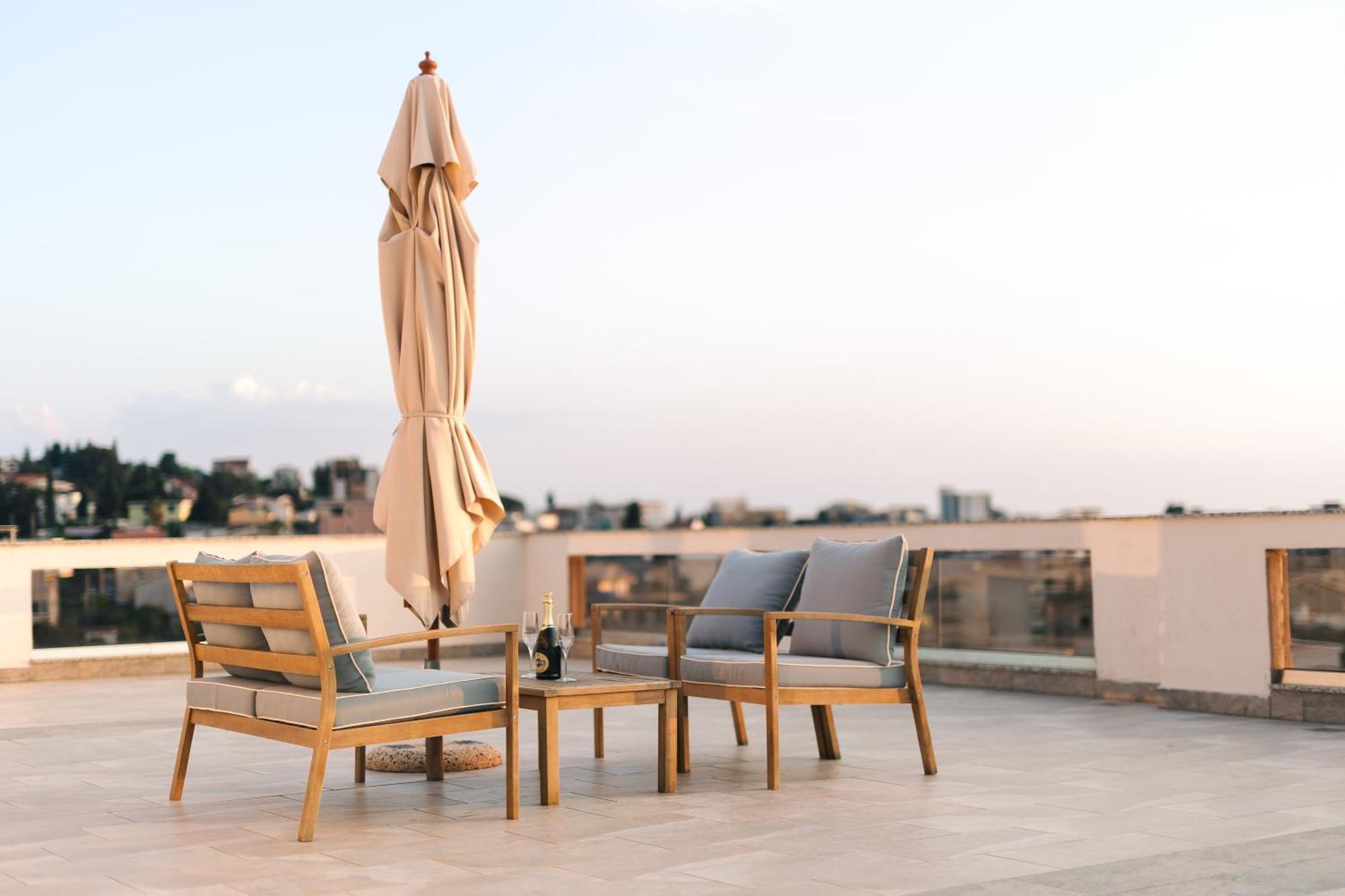 Lux Hotel M Dobra Voda Dış mekan fotoğraf