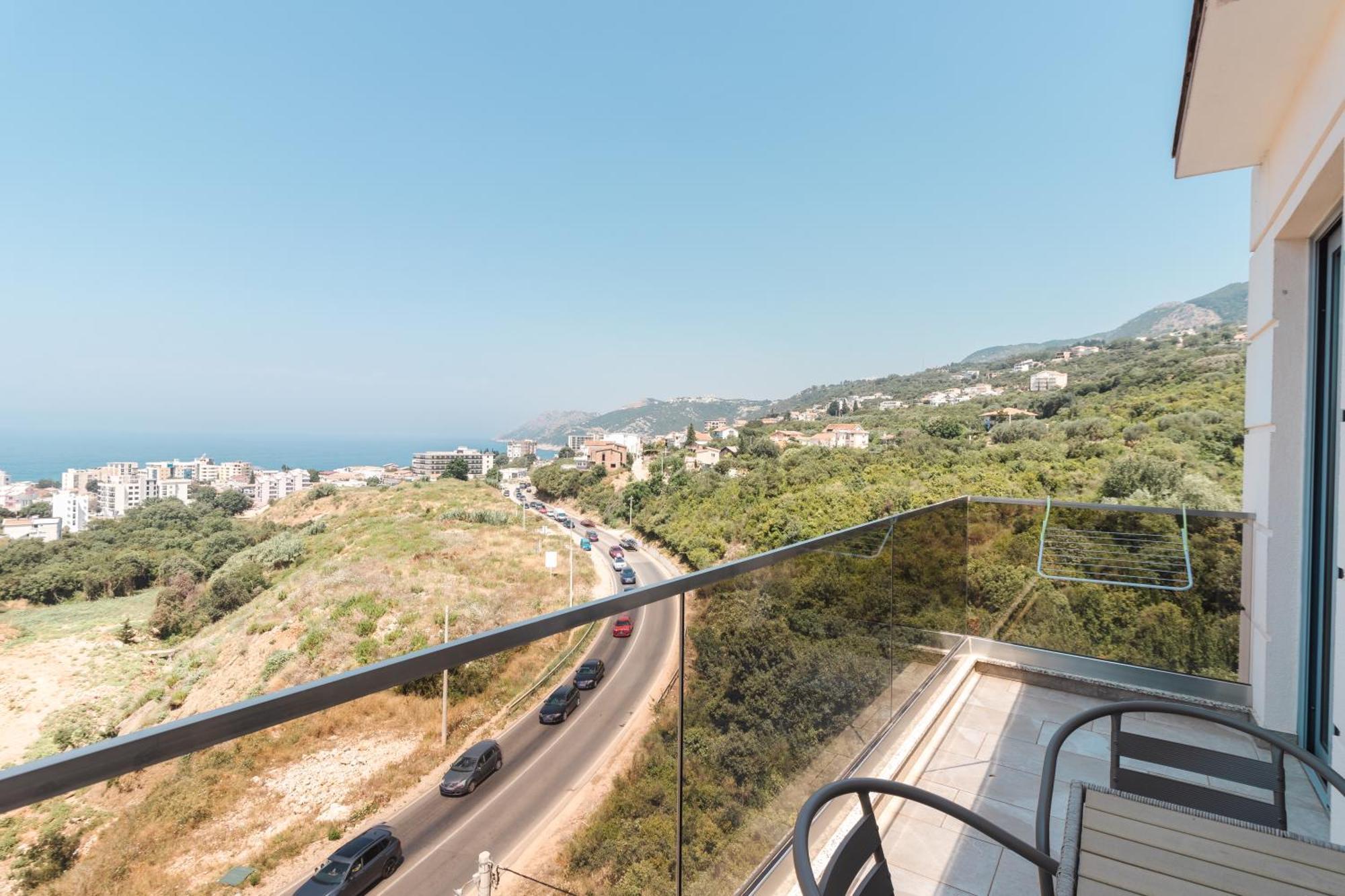 Lux Hotel M Dobra Voda Dış mekan fotoğraf